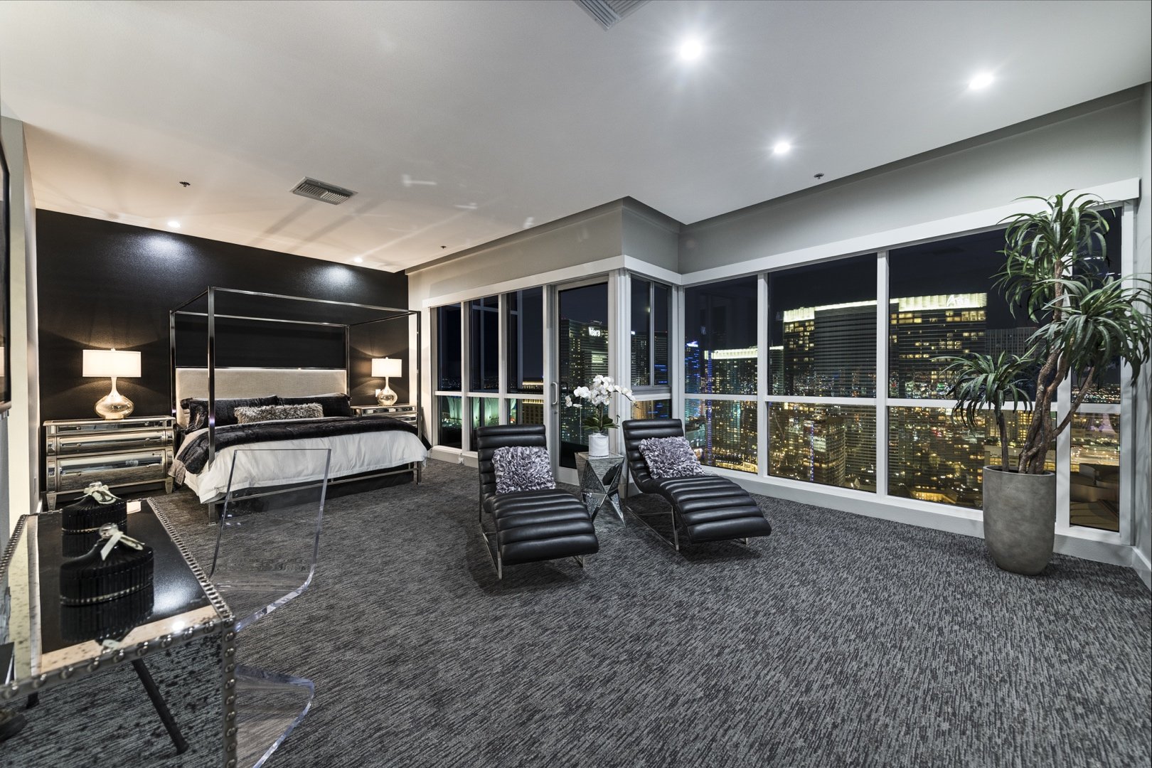 Primary Bedroom, Panorama Towers Penthouse