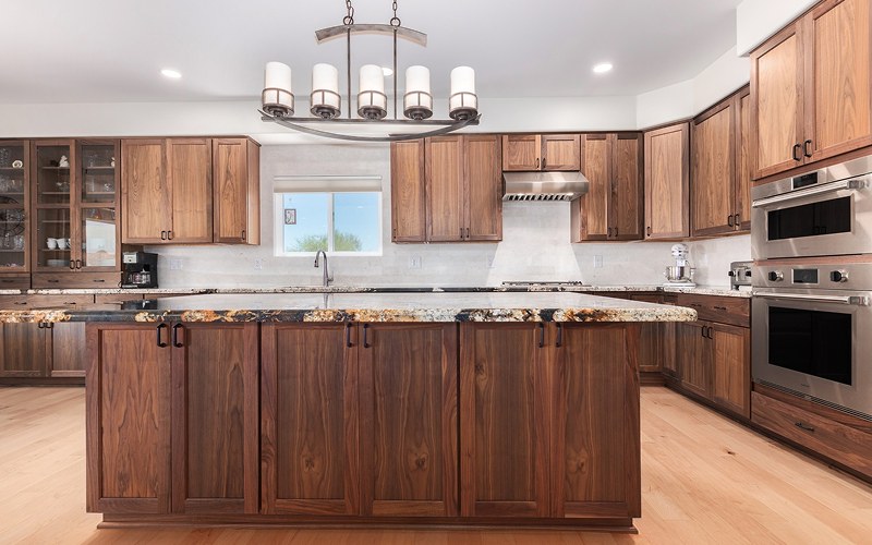 Kitchen, Semi-Custom Starmark Cabinets, North Phoenix