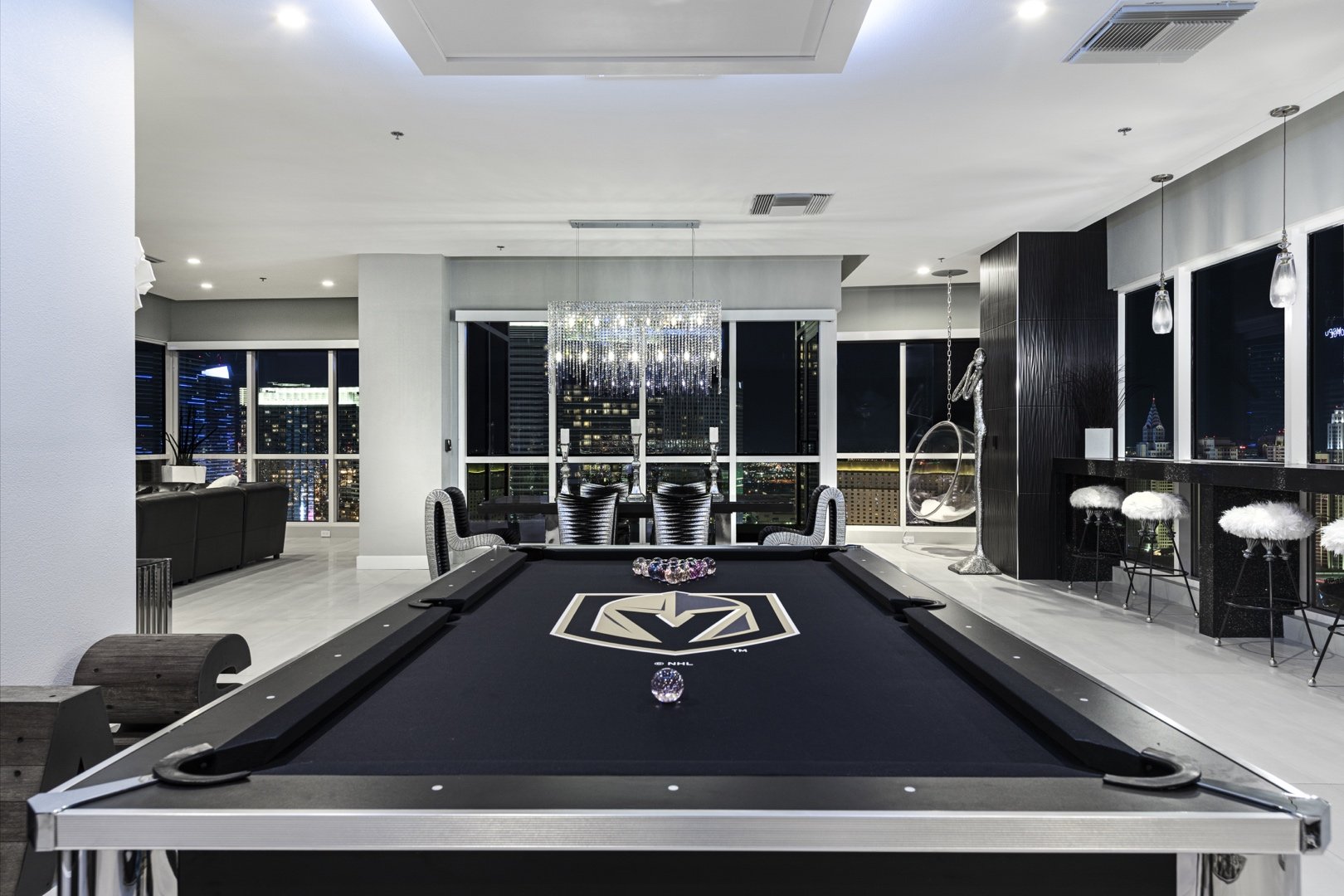 Game Room, Panorama Towers Penthouse