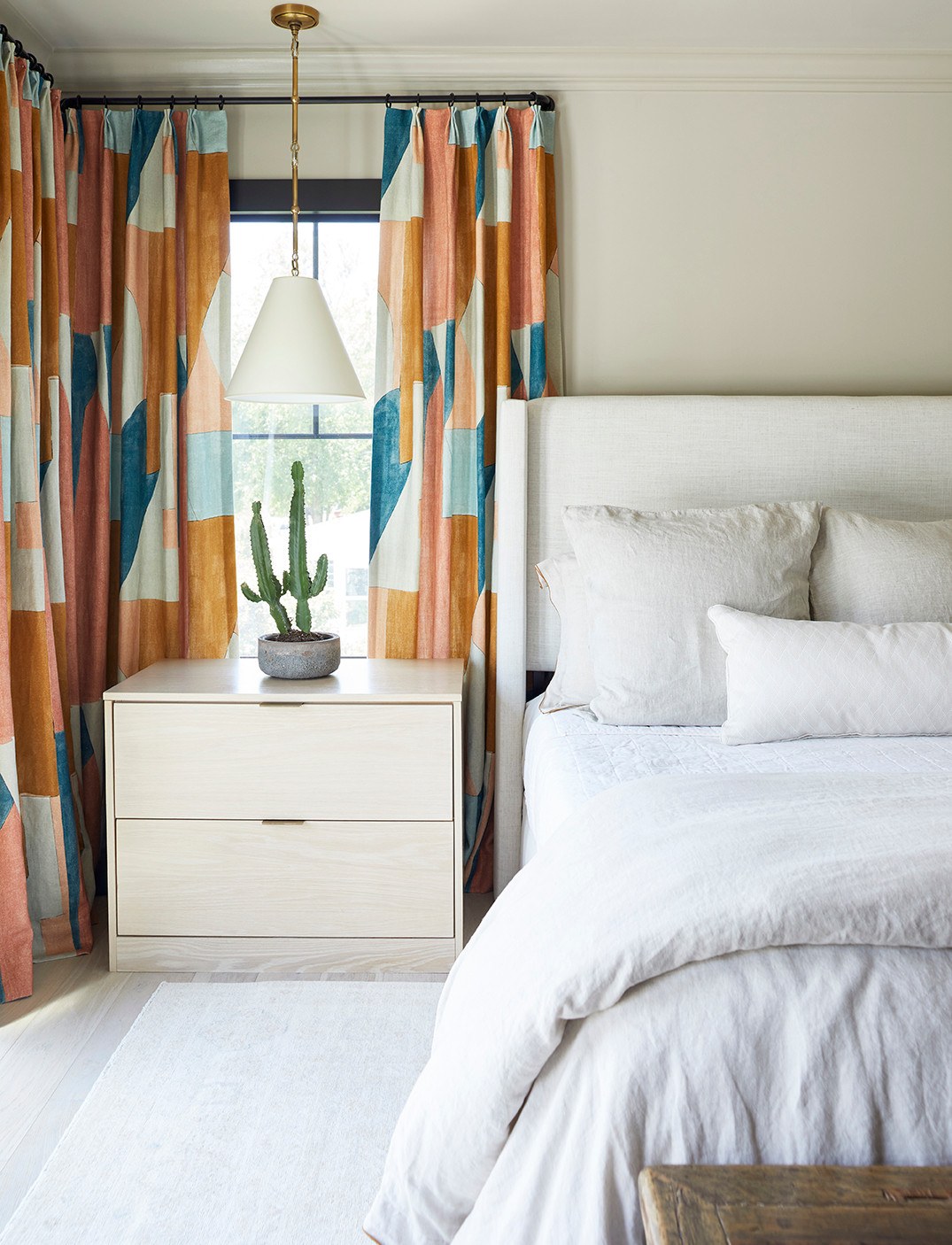 Bedroom, The Tolan