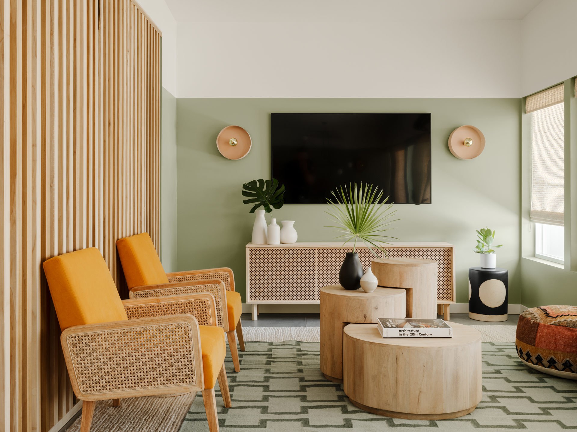 Living Room, Casa Verde