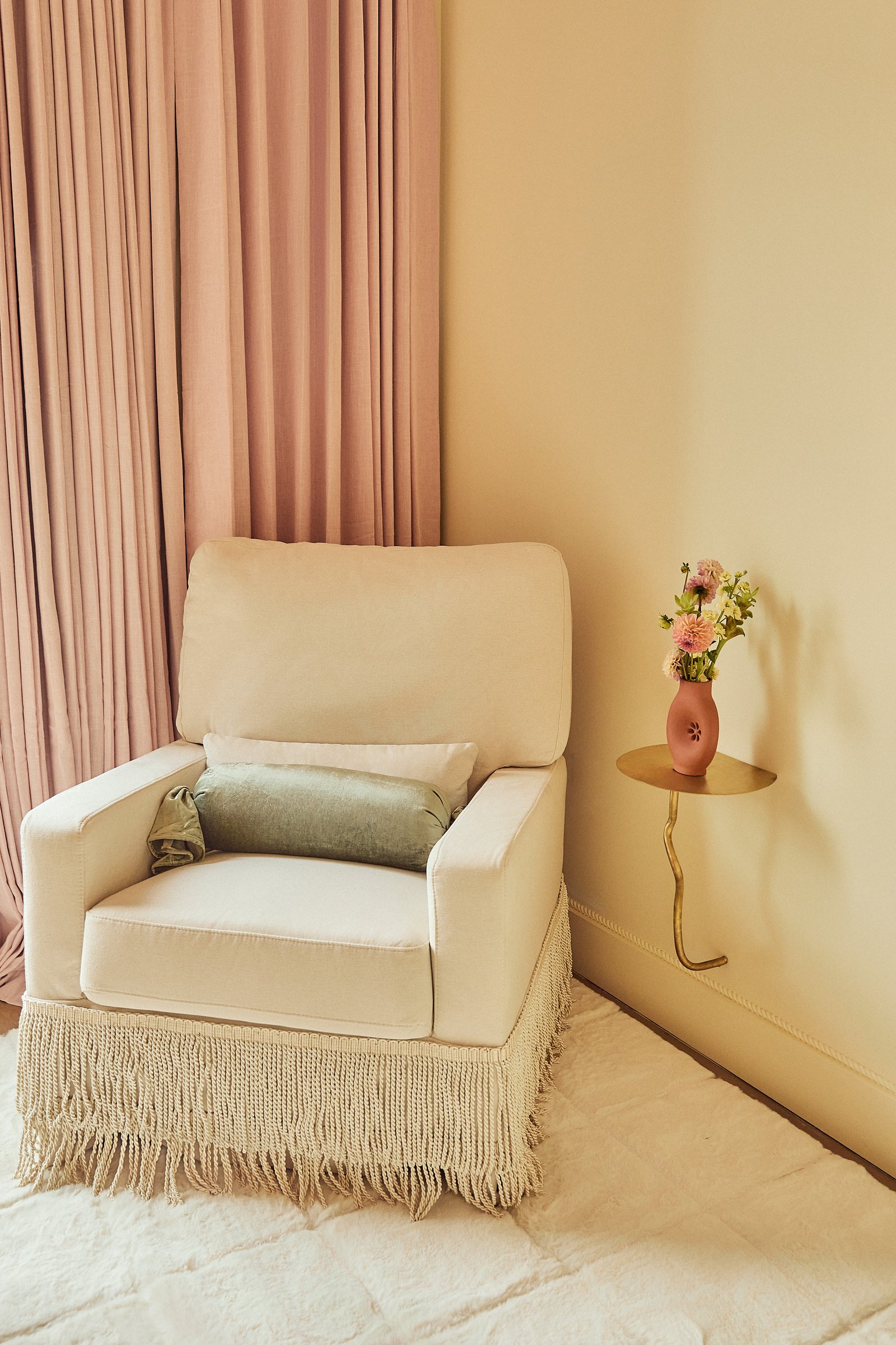 Reading Chair, Beatrice