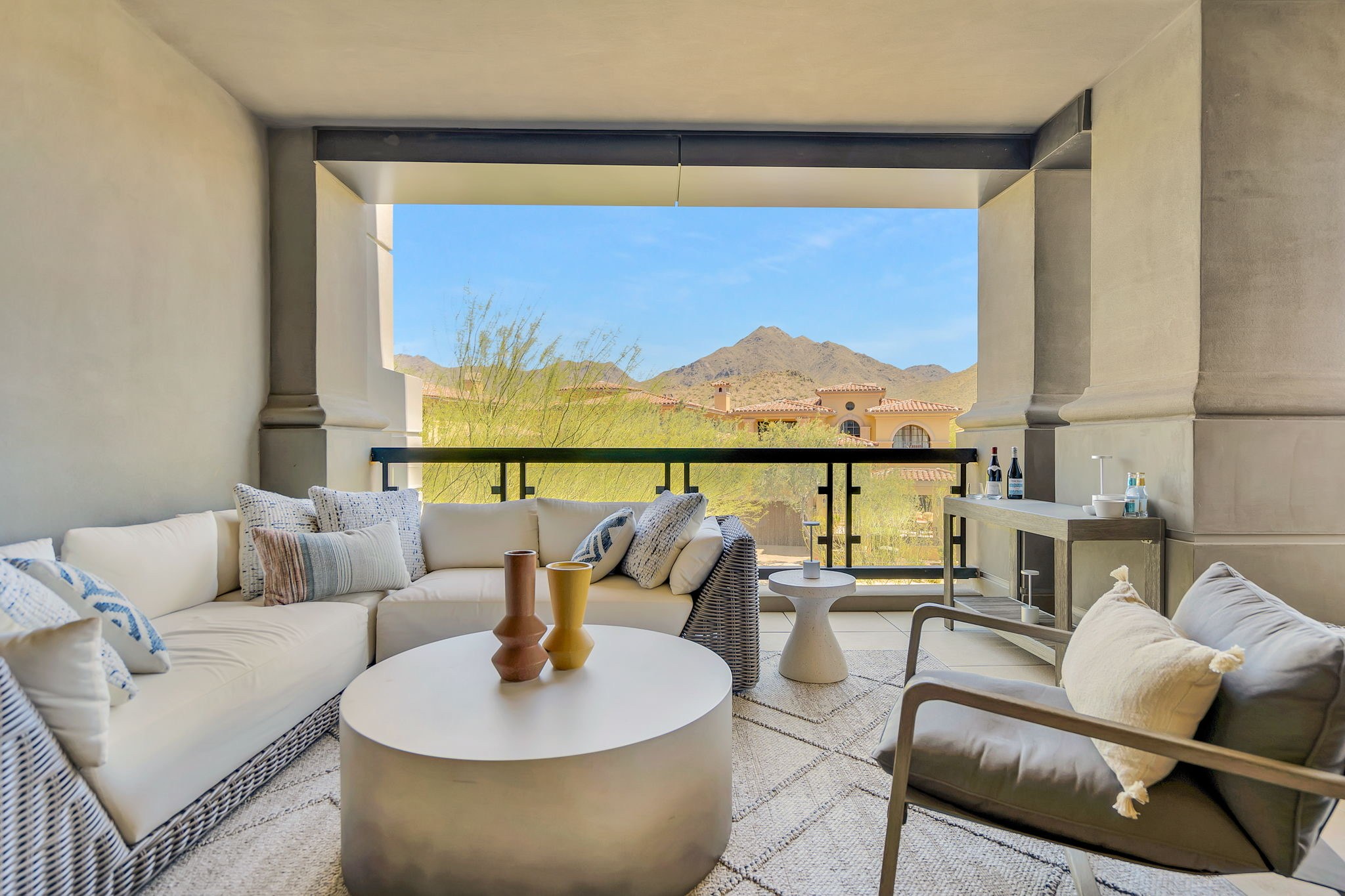 Living Room, Mountain View Hideaway