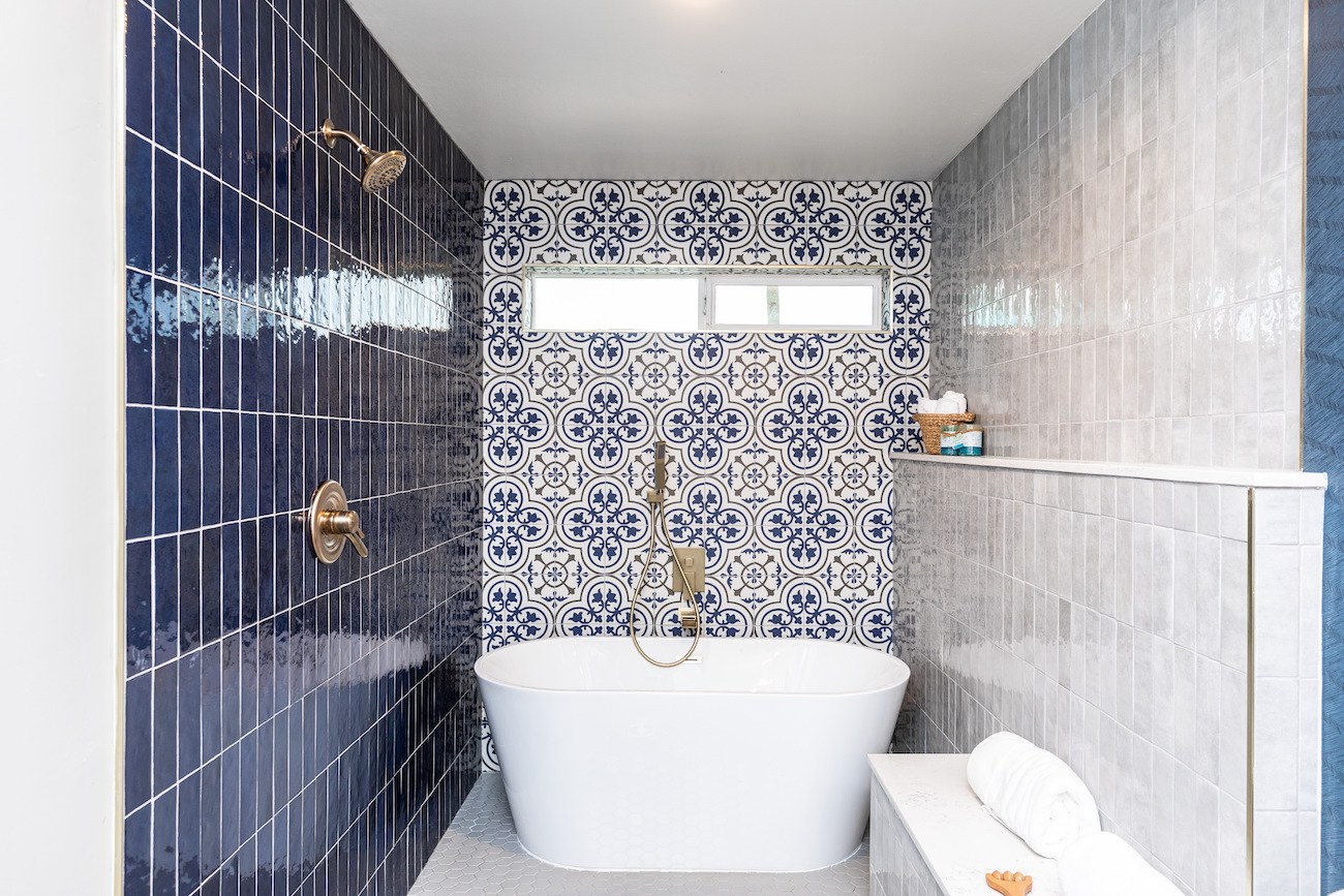 Bath, 80s Ranch Revival, Scottsdale