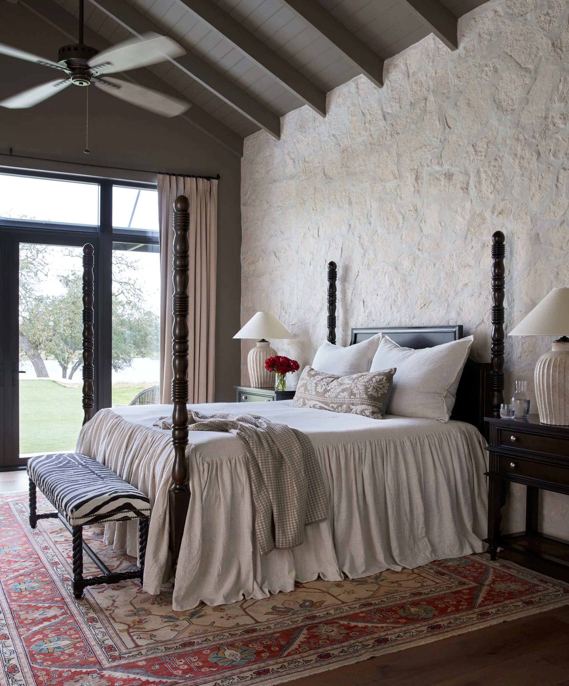Primary Bedroom, Round Top
