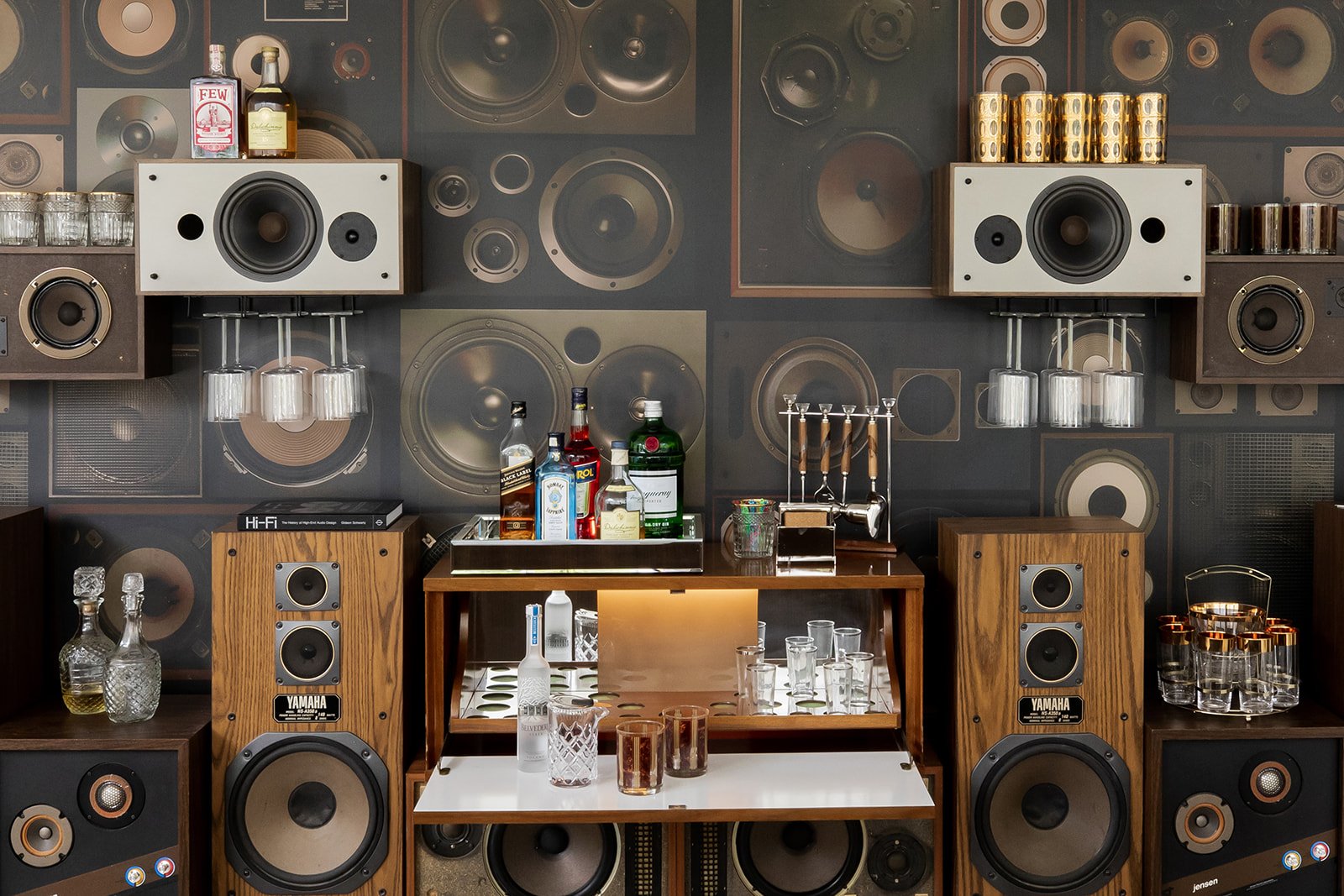 Bar and Hi-Fi Wall, Kings Point Residence